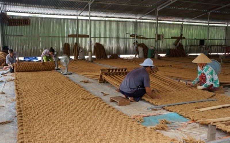 Coco coir helps remove dust very efficiently