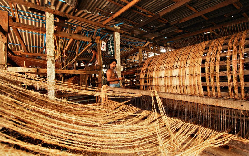 The production of coir ropes can last for months